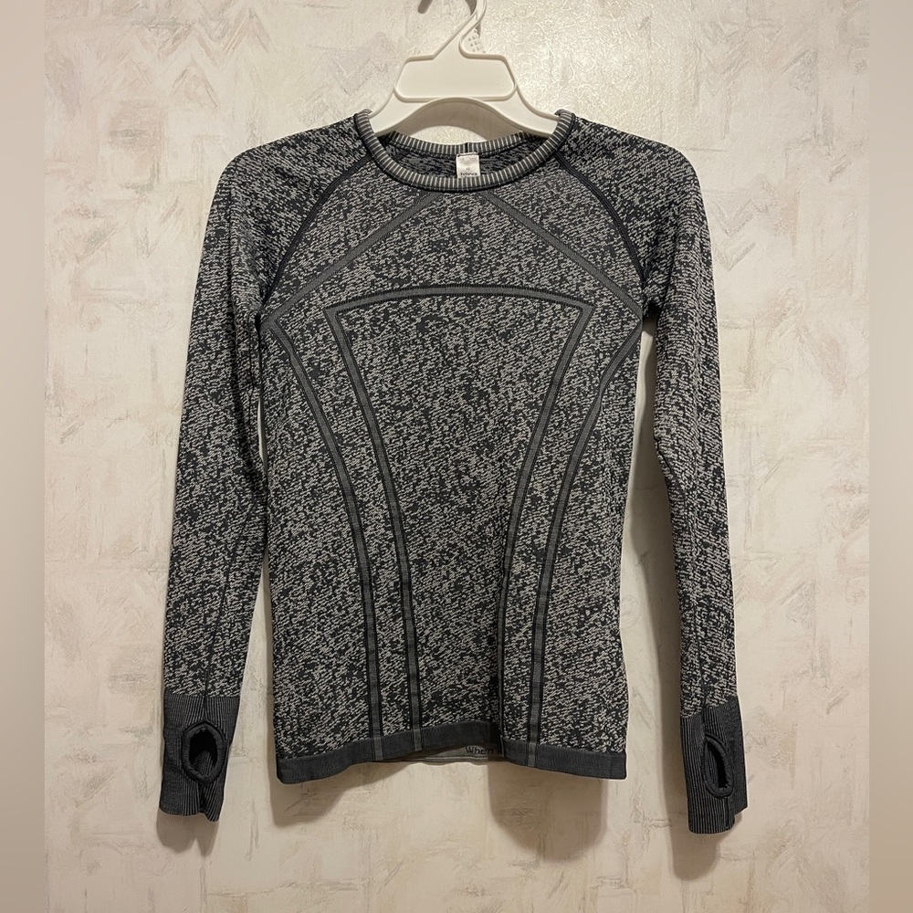Ivivva by Lululemon girl’s athletic long sleeve top - Size 12
